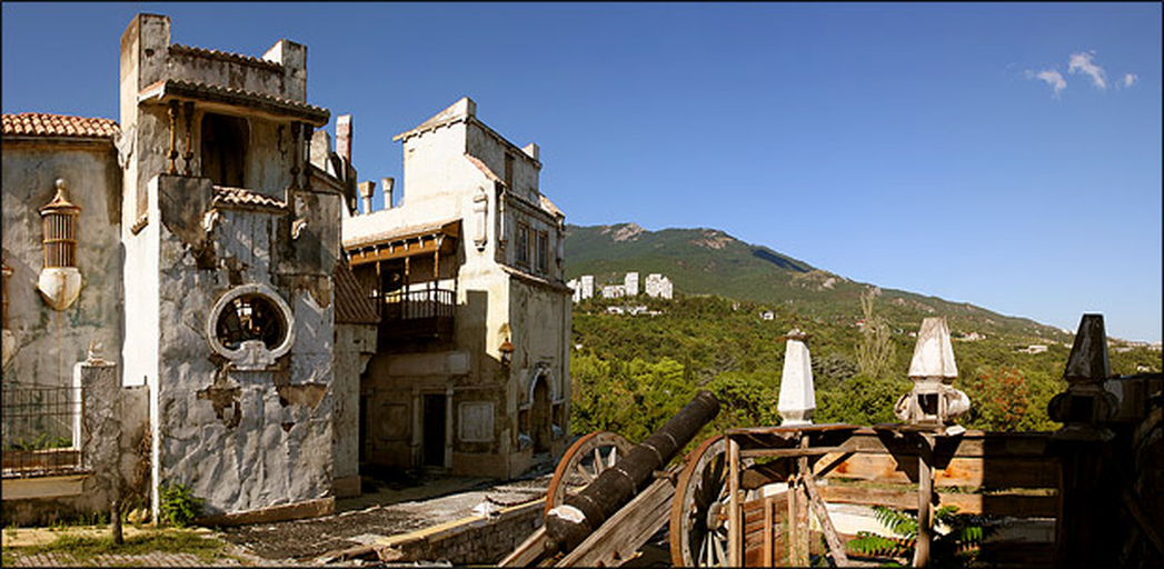 Ялтинская киностудия художественных фильмов)